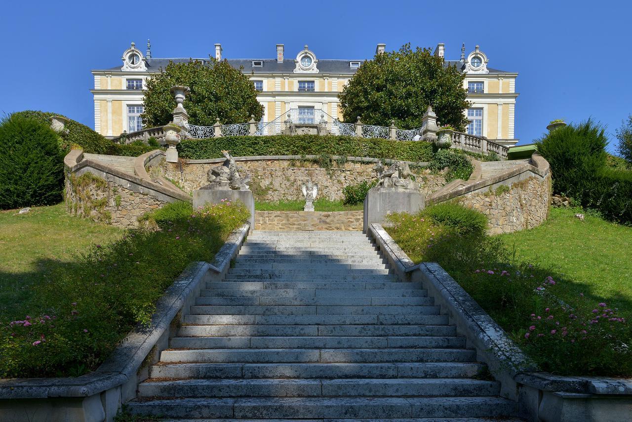 Chateau Colbert Maulévrier 外观 照片